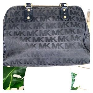 Michael Kors hand purse❤️❤️